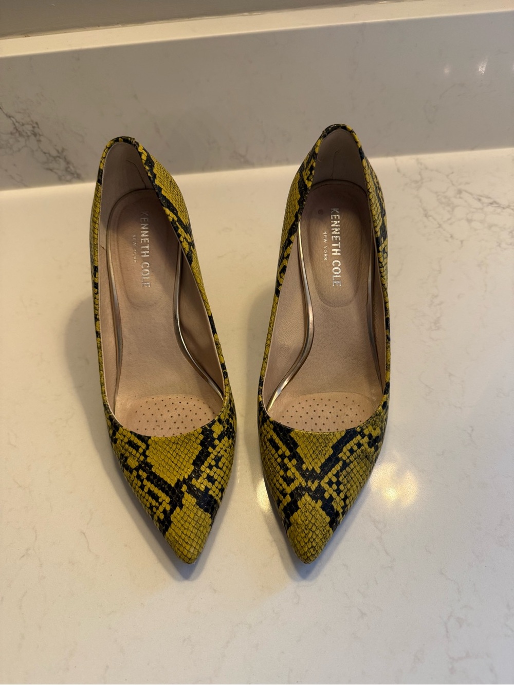 Kenneth Cole Yellow and Black Snake-Print Pointed-Toe Pumps
